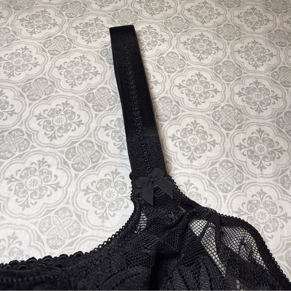 PrimaDonna Divine Seamless Non Padded Black Lace Bra Size 40G - Picture 4 of 13